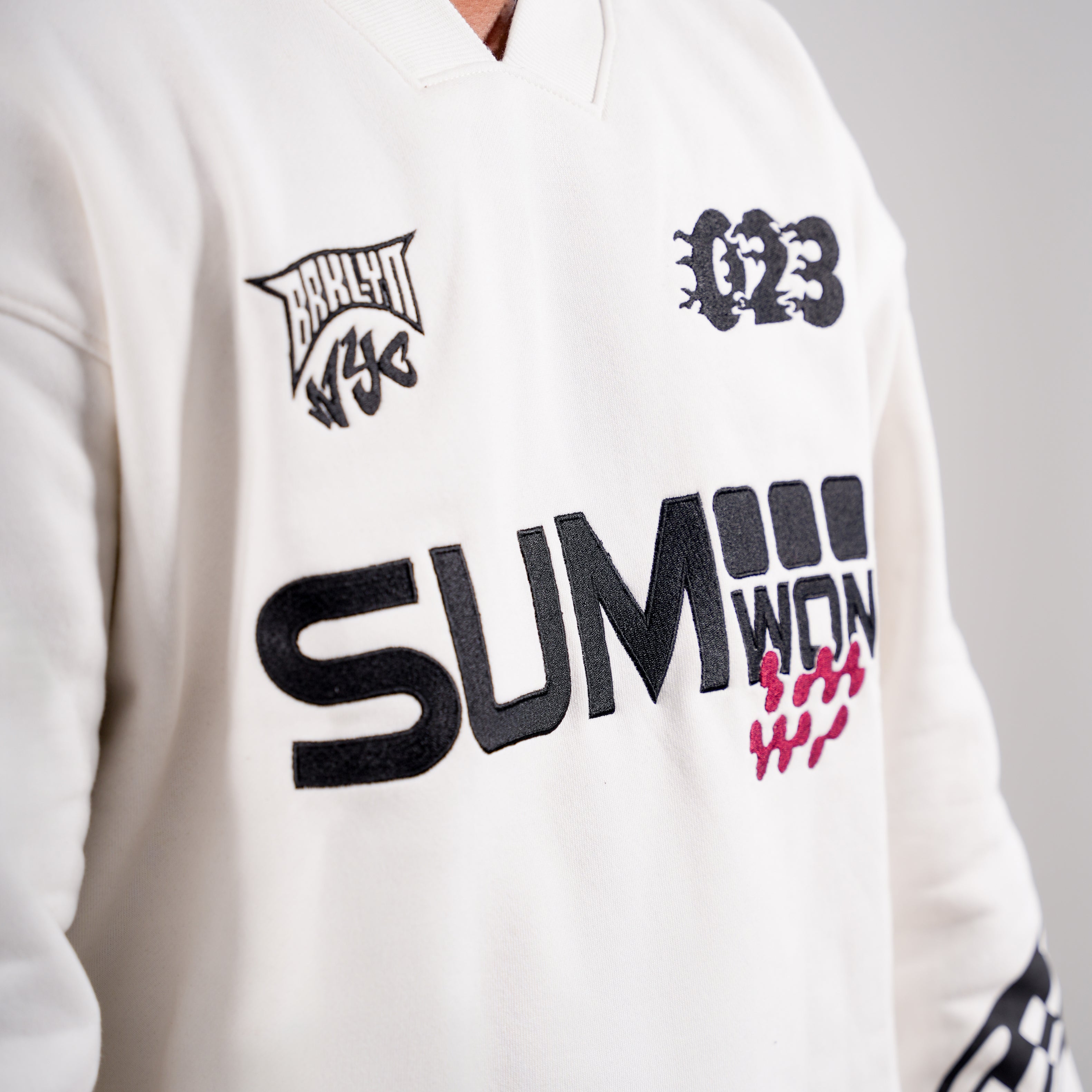 Faachu White Sumon Sweat Shirt